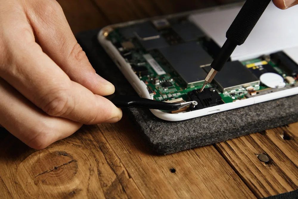 Comprehensive Repair Solutions - 3377
